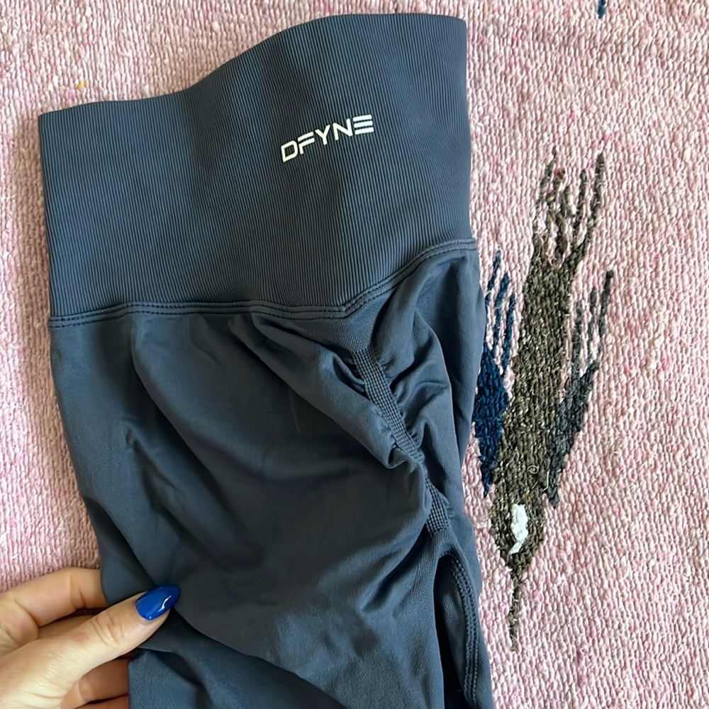 dfyne dynamic leggings